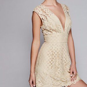 Free People | One Million Lovers Ivory Crochet V-Neck Dress - Size 0